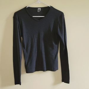 Gray long sleeve v neck